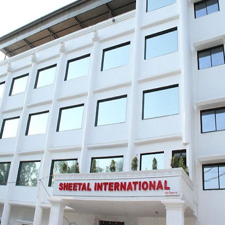 Sheetal International Rain Basera Rāipur Exterior foto