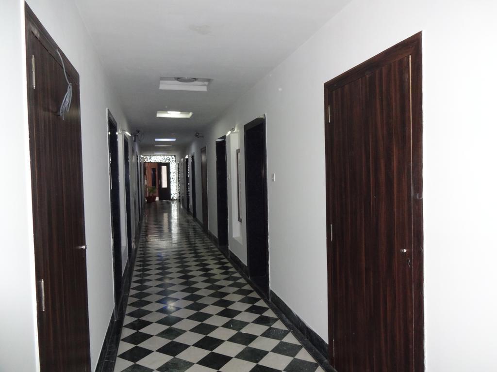 Sheetal International Rain Basera Rāipur Exterior foto